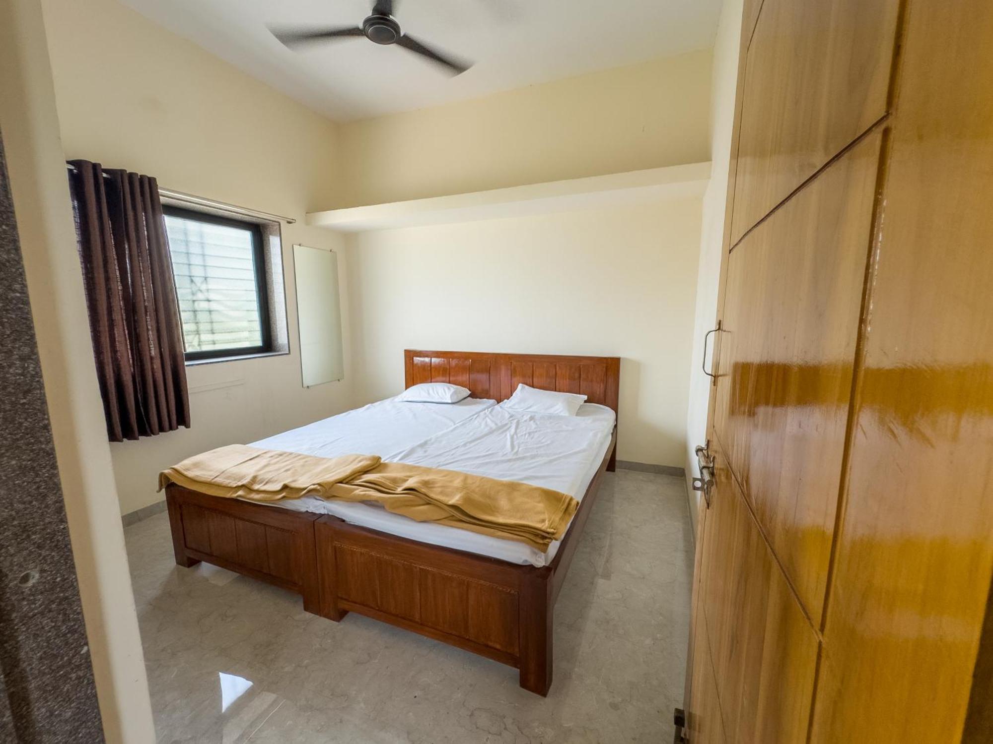 Punekar Bhavan Akalkot 外观 照片