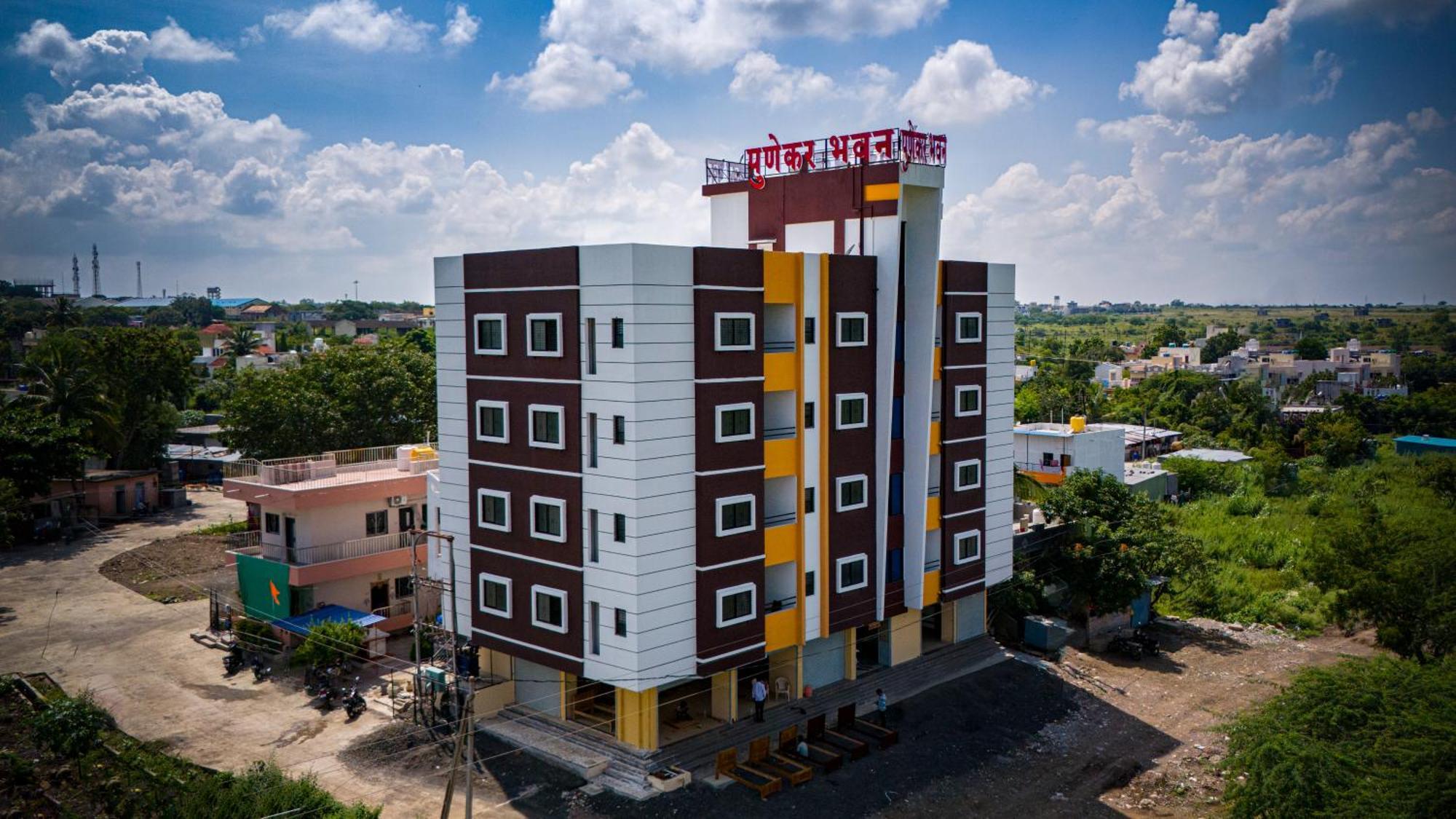 Punekar Bhavan Akalkot 外观 照片